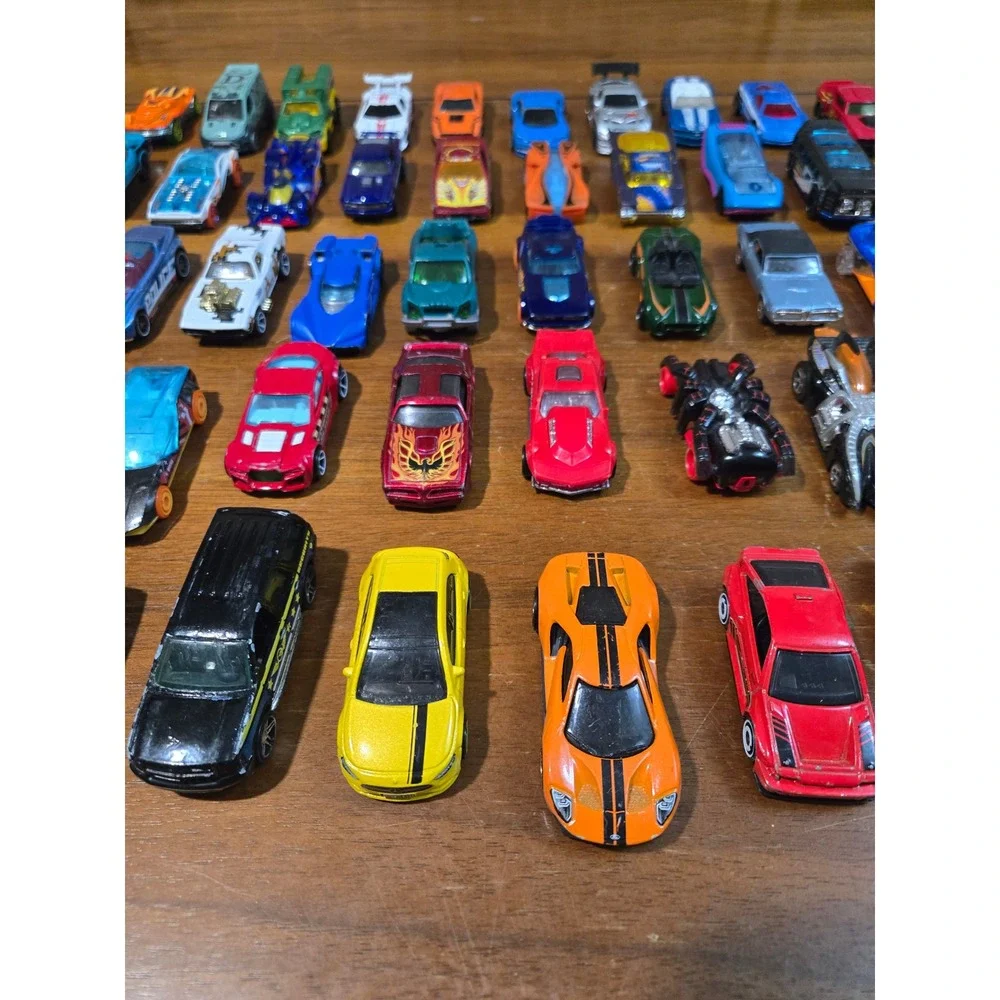 50 Piece Diecast Toy Car Lot Hot Wheels Matchbox Racing Fantasy Mixed Collection